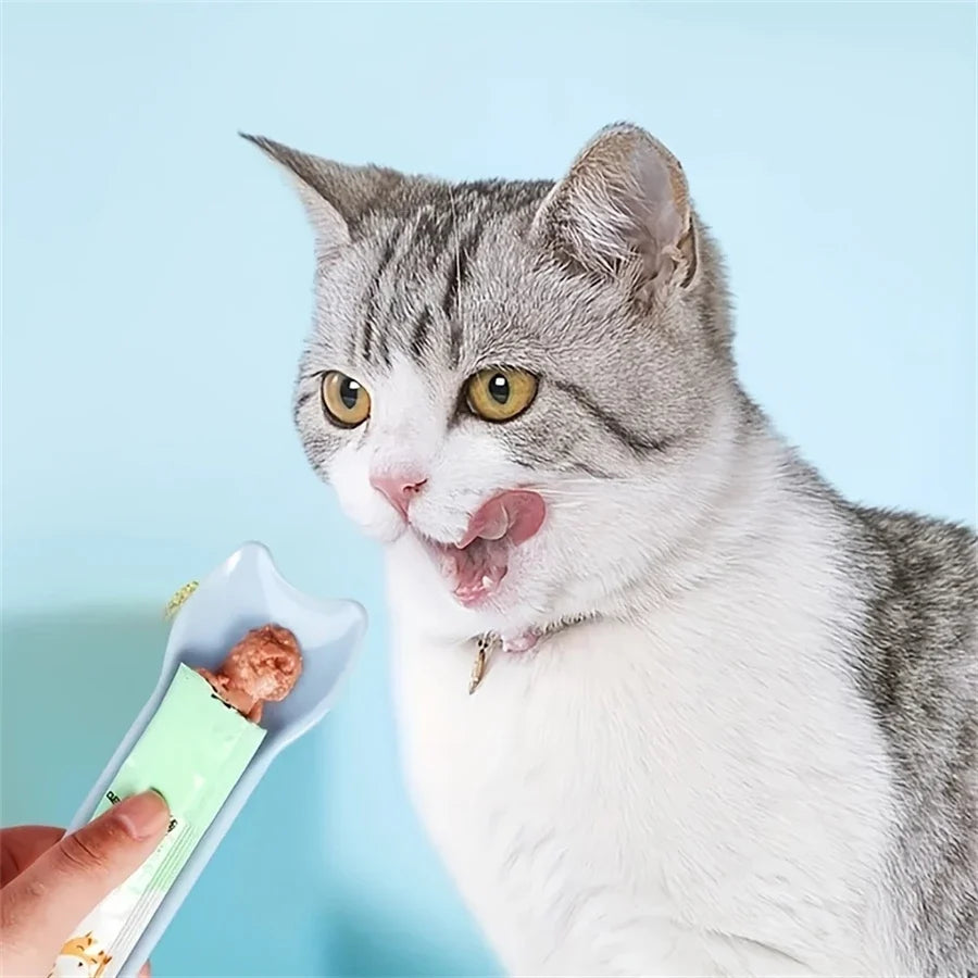 Cat Squeeze-Treat Feeding Spoon